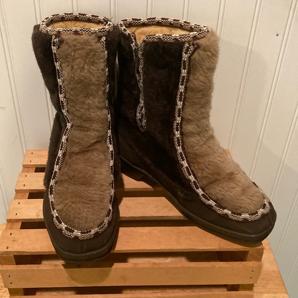 Snowland Vintage Faux Fur Sherpa Winter Boots Size 8